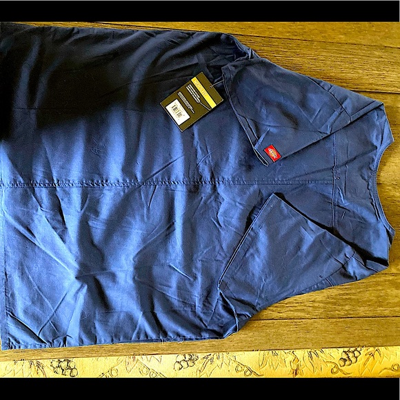 •DICKIES Uniform Scrubs Top for Men - Picture 4 of 9